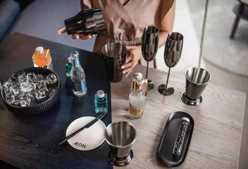 Aeon Hotel   Adults Only Bed & Breakfast