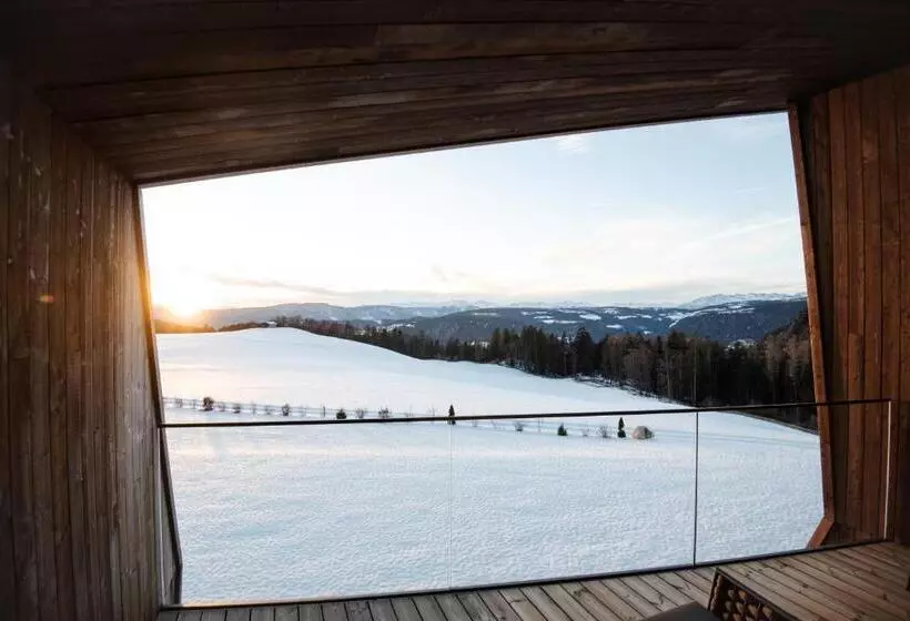 Aeon Hotel   Adults Only Bed & Breakfast