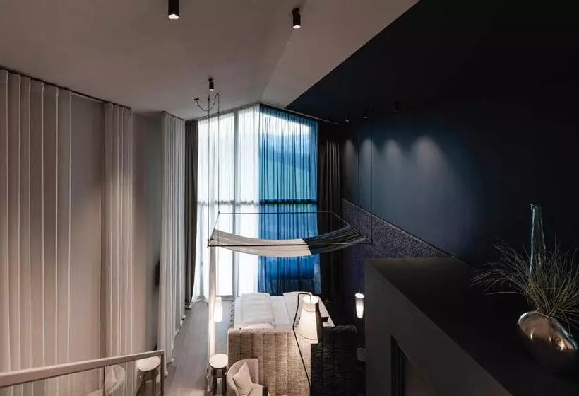 Aeon Hotel   Adults Only Bed & Breakfast