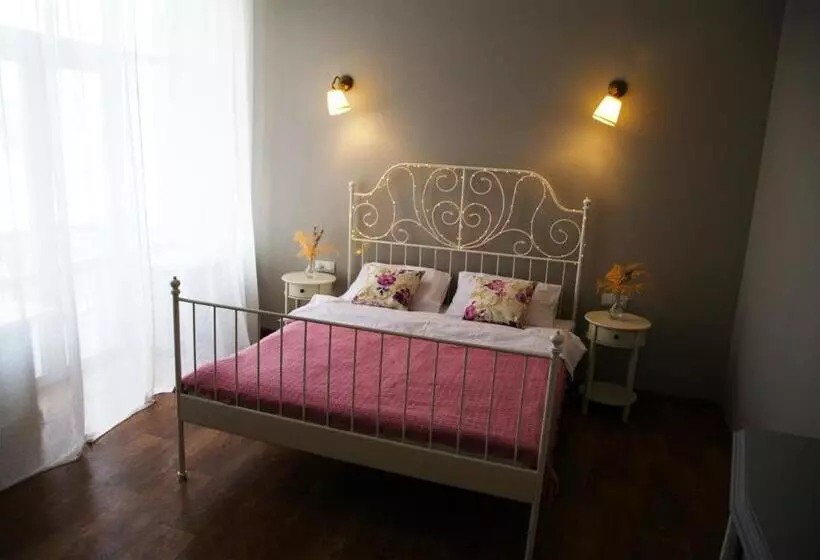 هاستل Kashtan Guest House