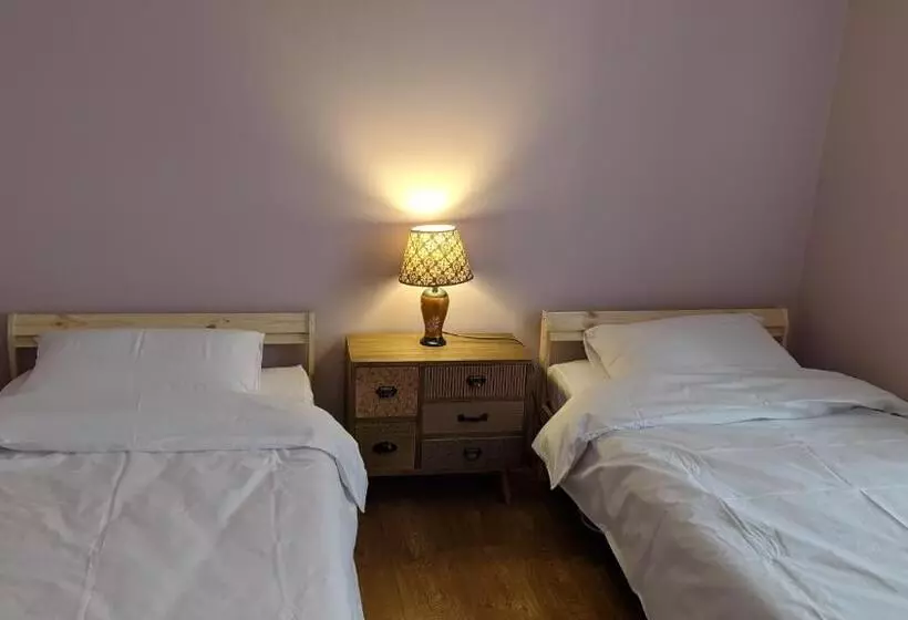 هاستل Kashtan Guest House