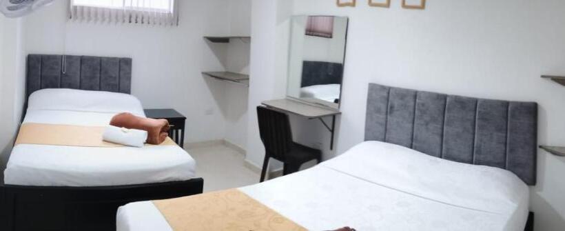 هتل Cafe Estrella