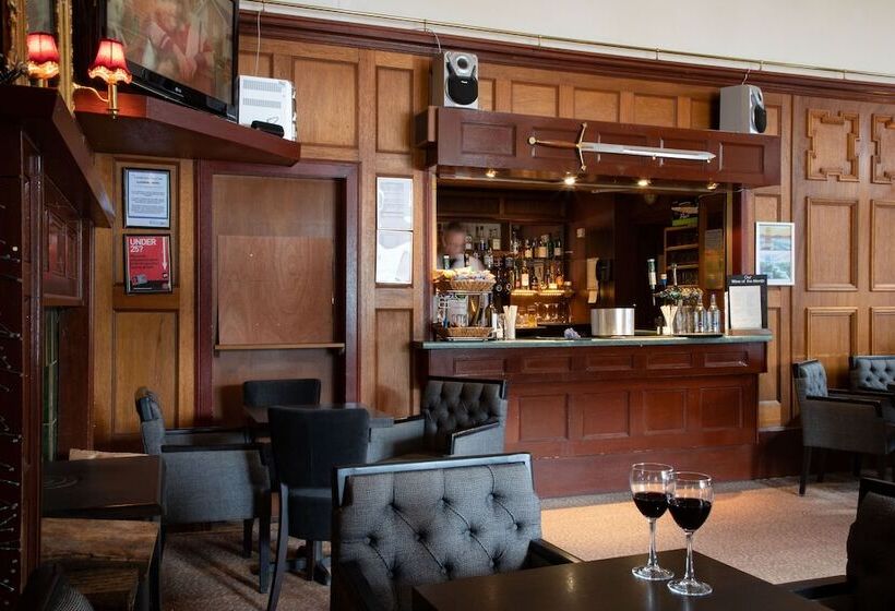 Hotel The Caledonian Claymore