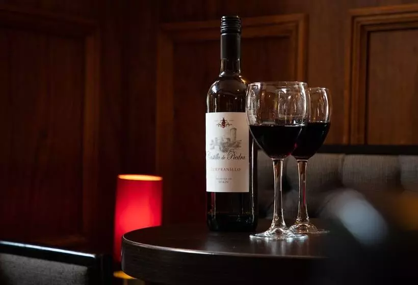 Hotelli The Caledonian Claymore