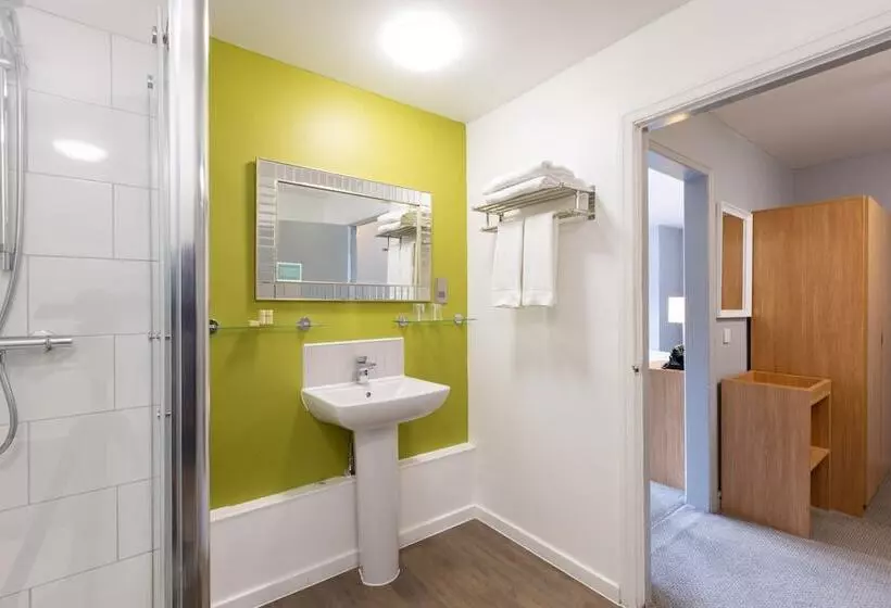 Hotelli The Caledonian Claymore