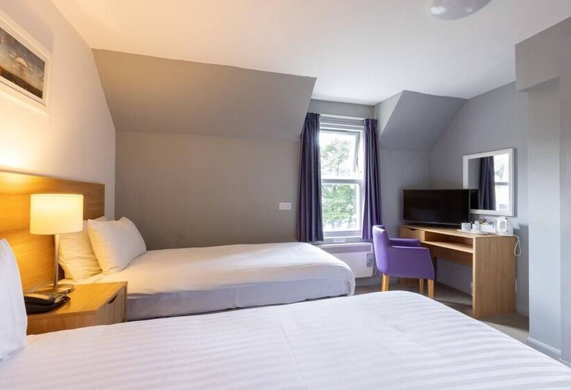 Hotel The Caledonian Claymore