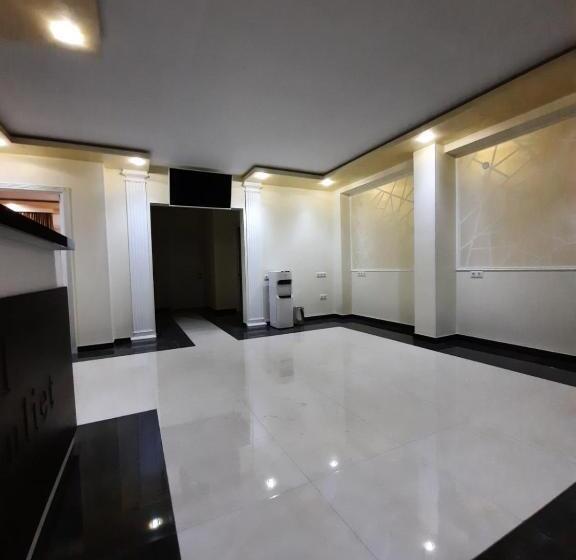 호텔 Juliet Yerevan