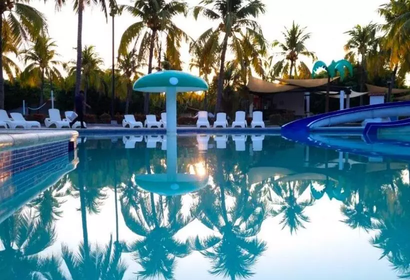 هتل Las Veraneras Villas & Resort