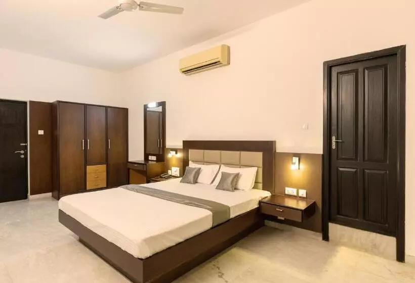 ホテル Paramount Suites & Service Apartments