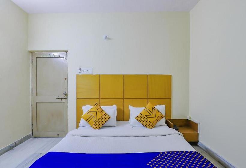 ホテル Spot On 77564  Shivang