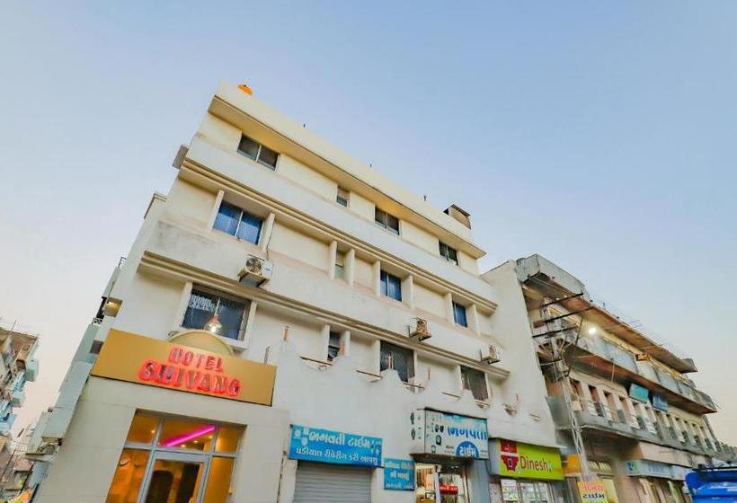 ホテル Spot On 77564  Shivang