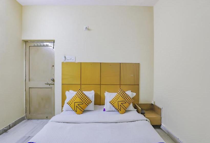 ホテル Spot On 77564  Shivang