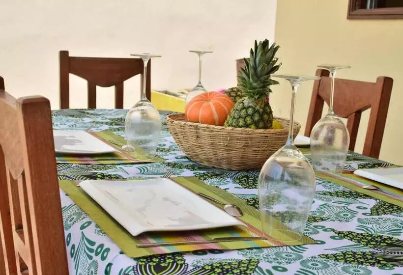 پانسیون Akwa Guesthouse Cotonou