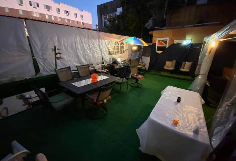 بنسيون Charming 2 Bedrooms Apt 10 Mins To Nycity