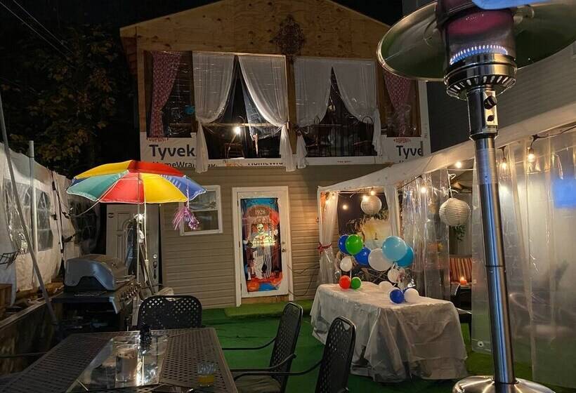 بنسيون Charming 2 Bedrooms Apt 10 Mins To Nycity