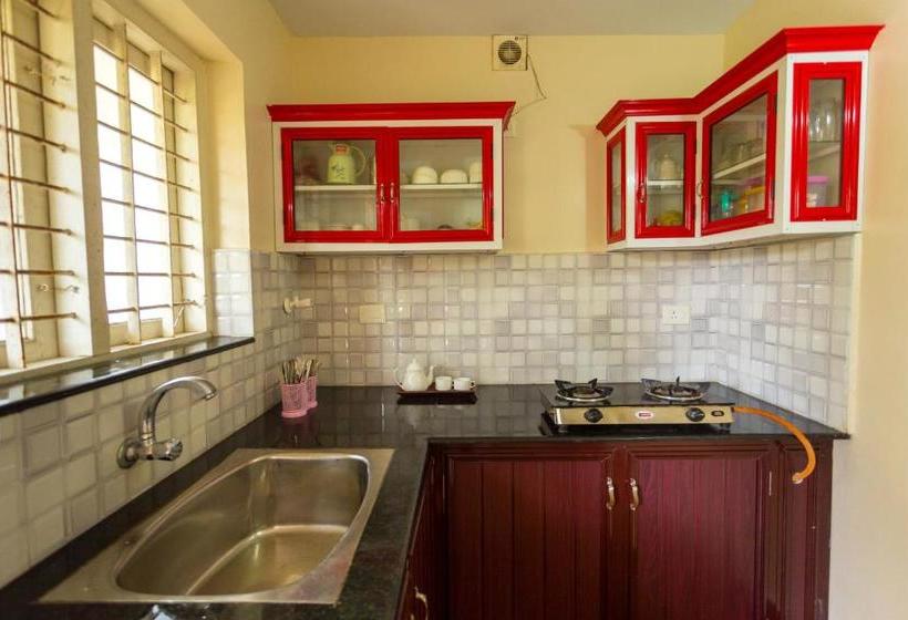 ペンション Oyo 77995 Alp107hmoca