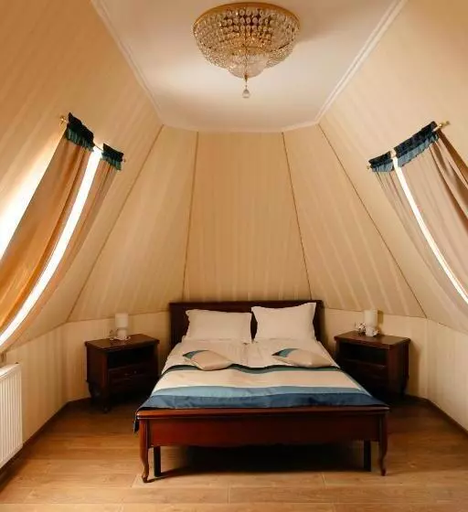 Retkeilymaja Chizay. мала гора