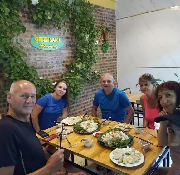 تختخواب و صبحانه Green Space Homestay