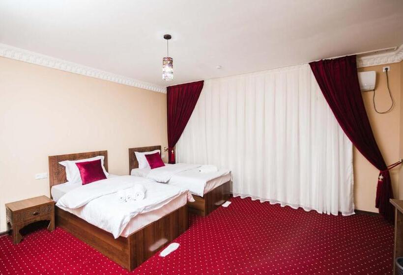 Boutique Hotel Shakh