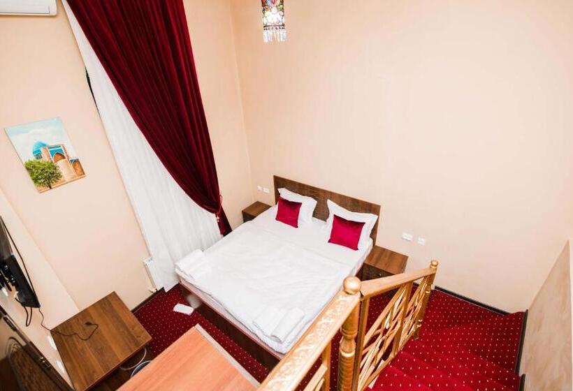 Boutique Hotel Shakh