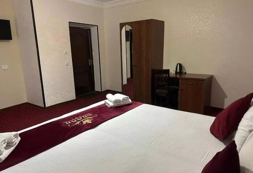 Boutique Hotel Shakh