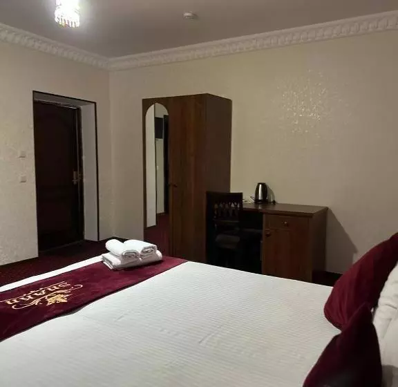 Boutique Hotel Shakh