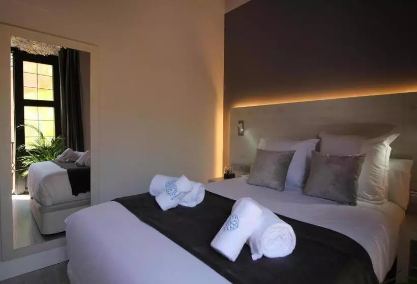 هتل Palacio La Floresta