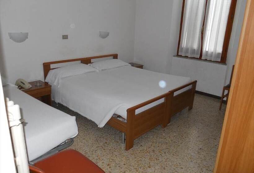 호텔 Albergo Italia