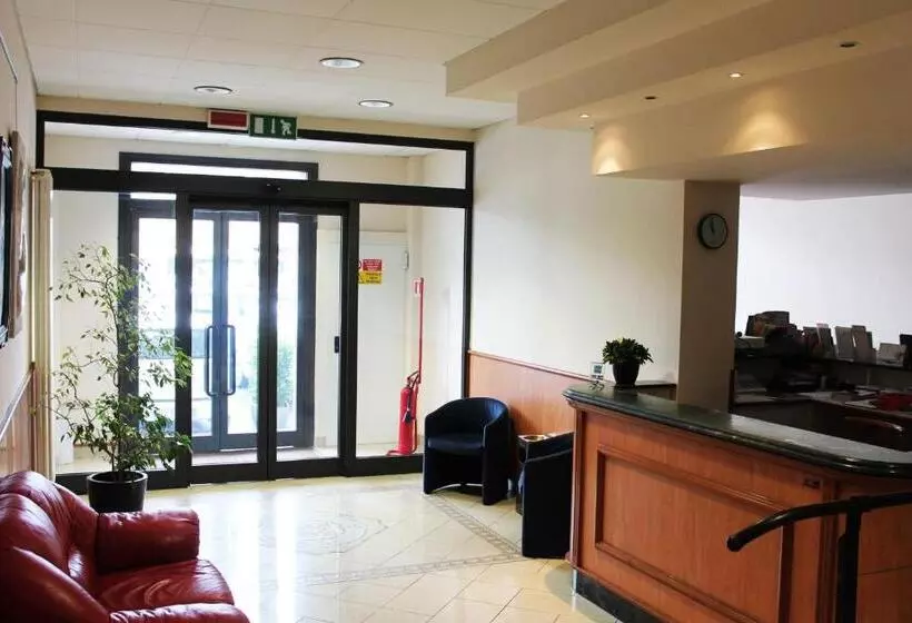 هتل Albergo Italia