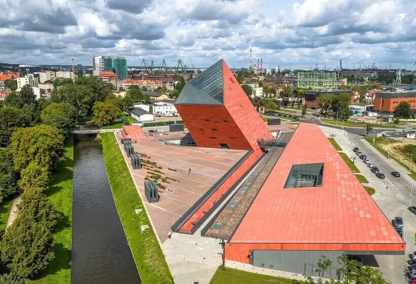 Отель Bonum Old Town