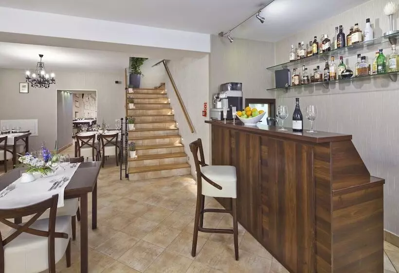 Отель Bonum Old Town