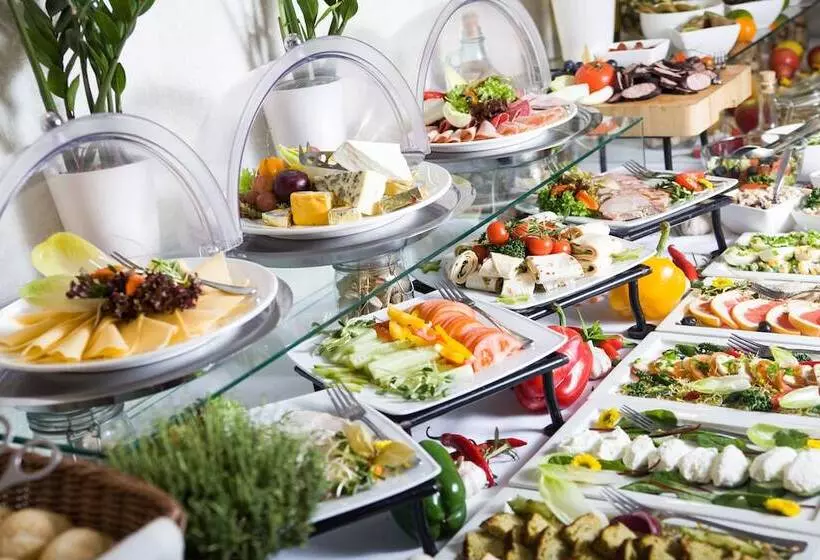 Отель Bonum Old Town