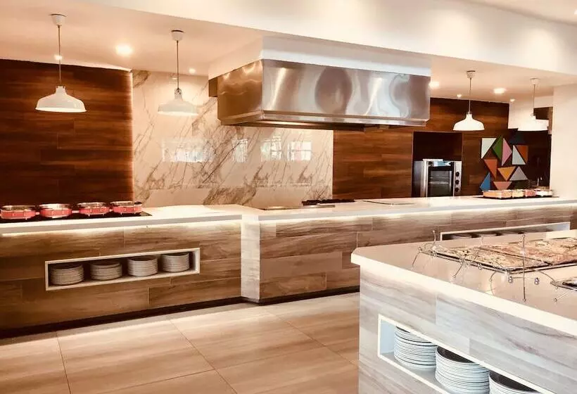 هتل Casa Marina Beach And Reef   All Inclusive