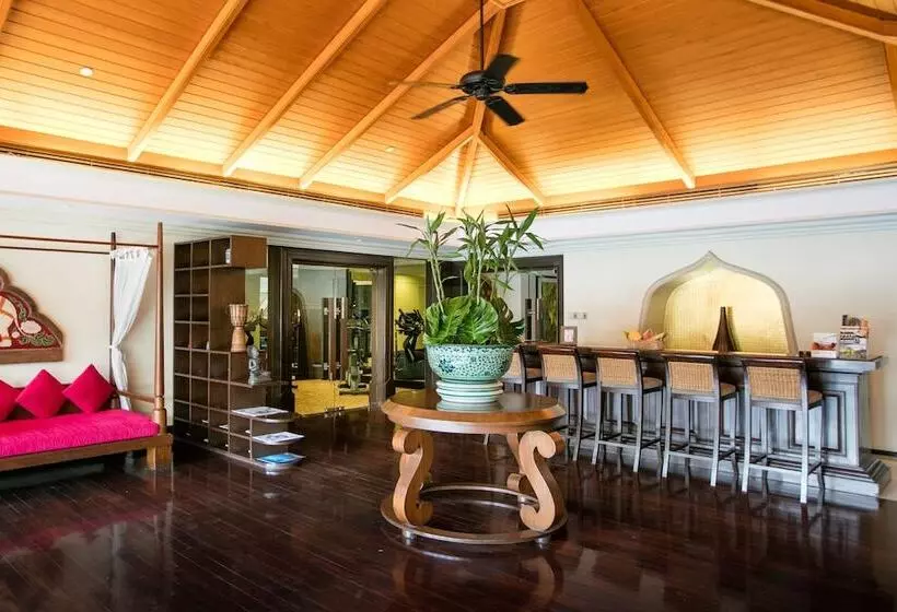 هتل The Davis Bangkok