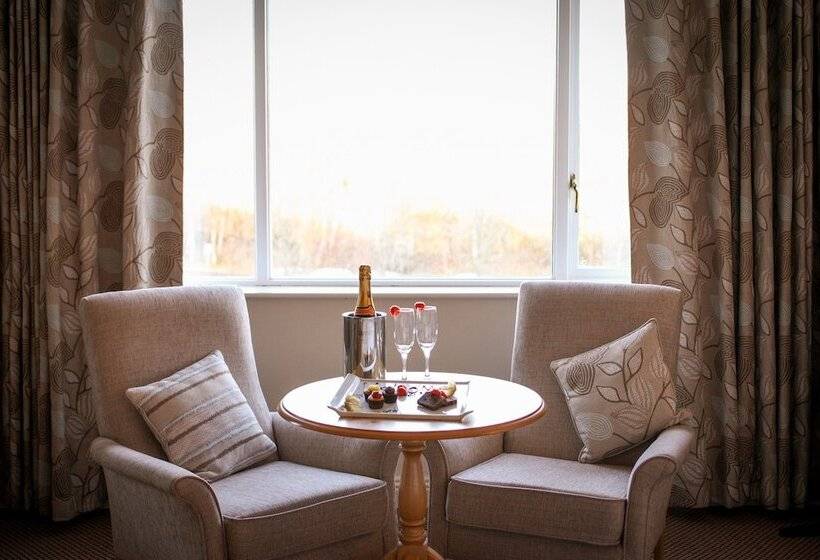 فندق Kiltimagh Park