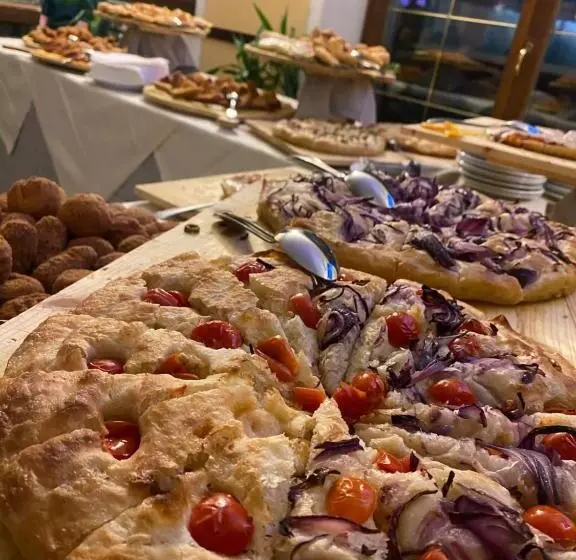 Отель Locanda Locatori