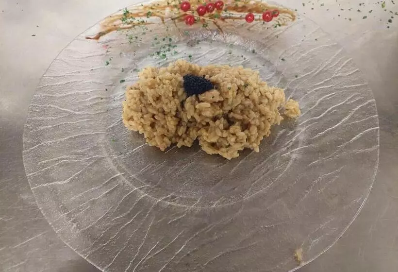 Отель Locanda Locatori