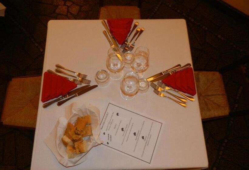 호텔 Locanda Locatori