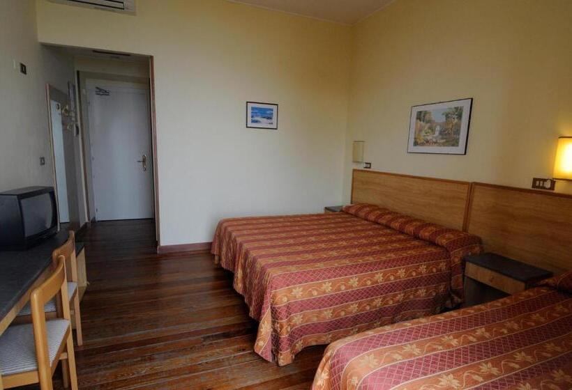 בית מלון כפרי Petit Royal