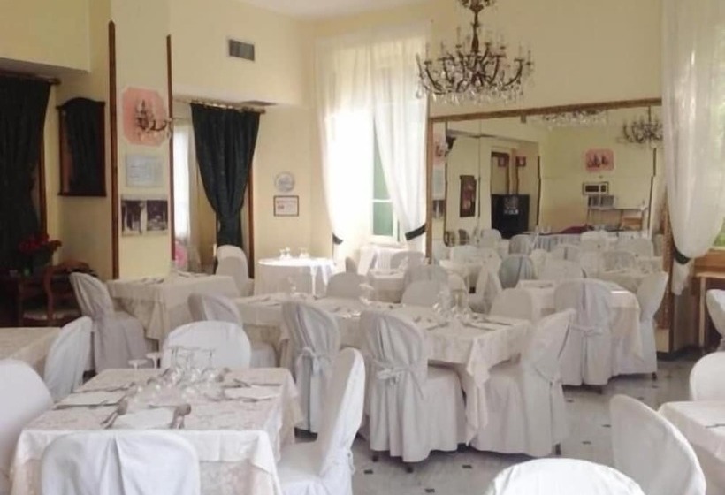 בית מלון כפרי Petit Royal