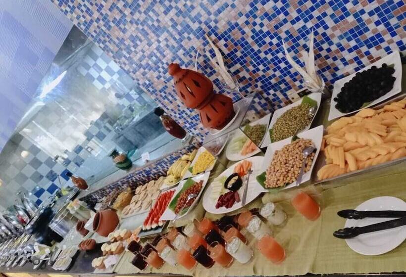 فندق Radha Hometel