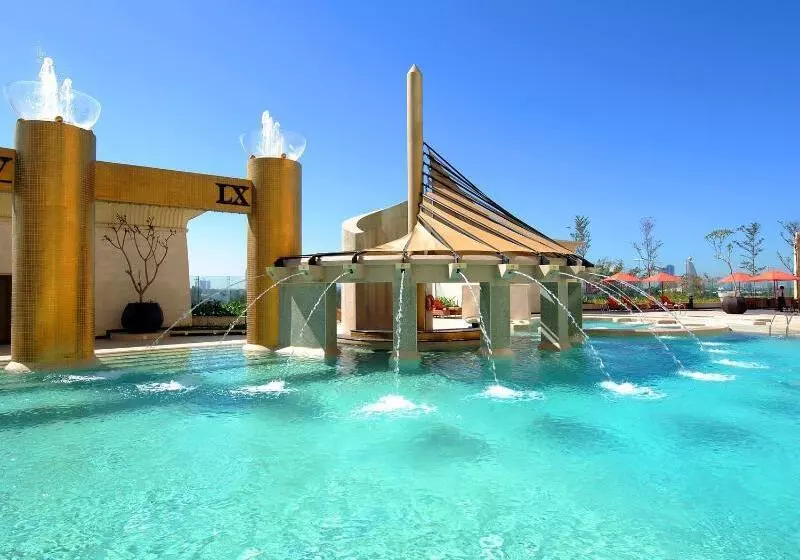 هتل Raffles Dubai