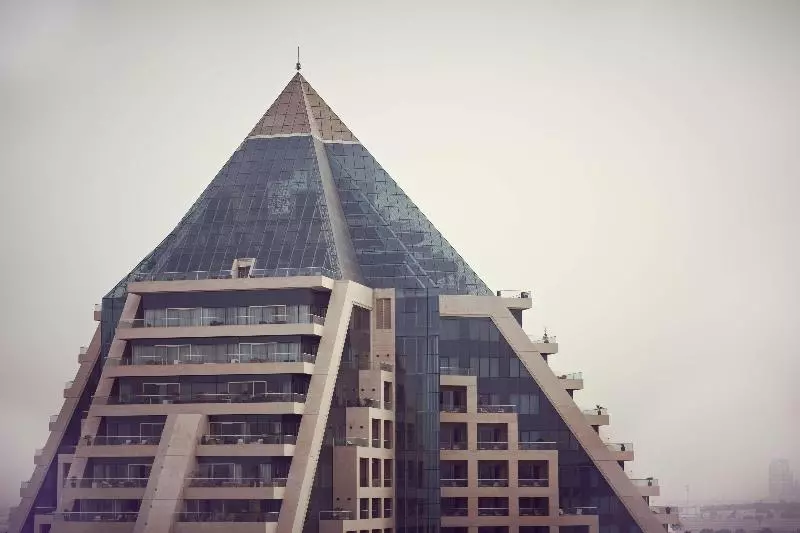 هتل Raffles Dubai