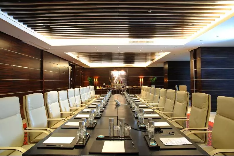 هتل Raffles Dubai