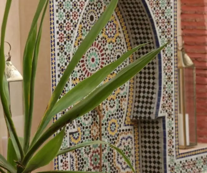 هتل Riad Petit Karmela