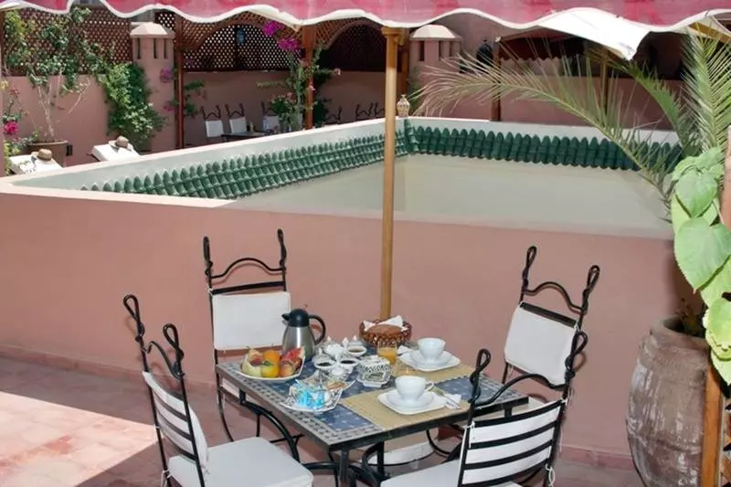 هتل Riad Petit Karmela