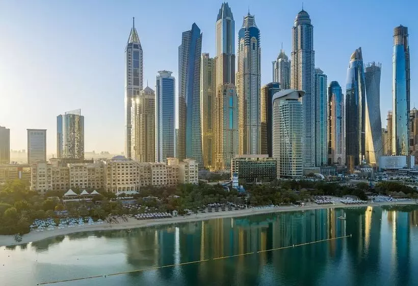 هتل The Westin Dubai Mina Seyahi Beach Resort And Waterpark