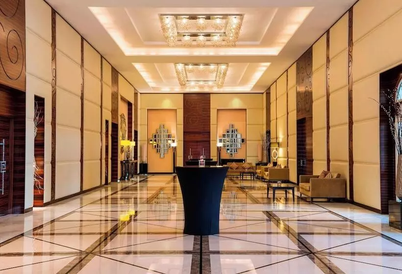 هتل The Westin Dubai Mina Seyahi Beach Resort And Waterpark