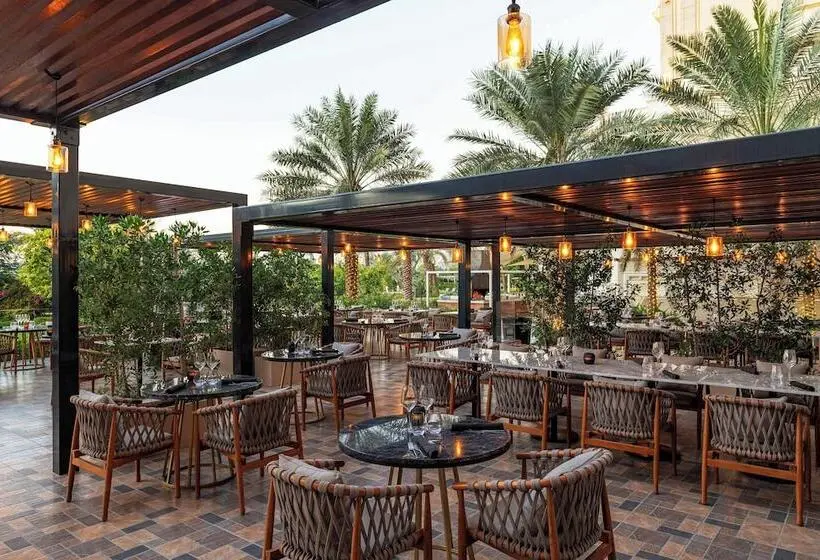 هتل The Westin Dubai Mina Seyahi Beach Resort And Waterpark