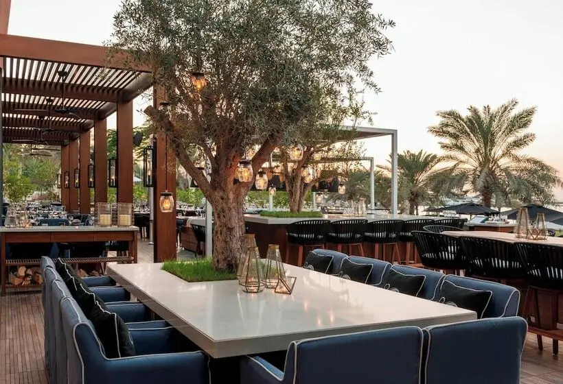 هتل The Westin Dubai Mina Seyahi Beach Resort And Waterpark